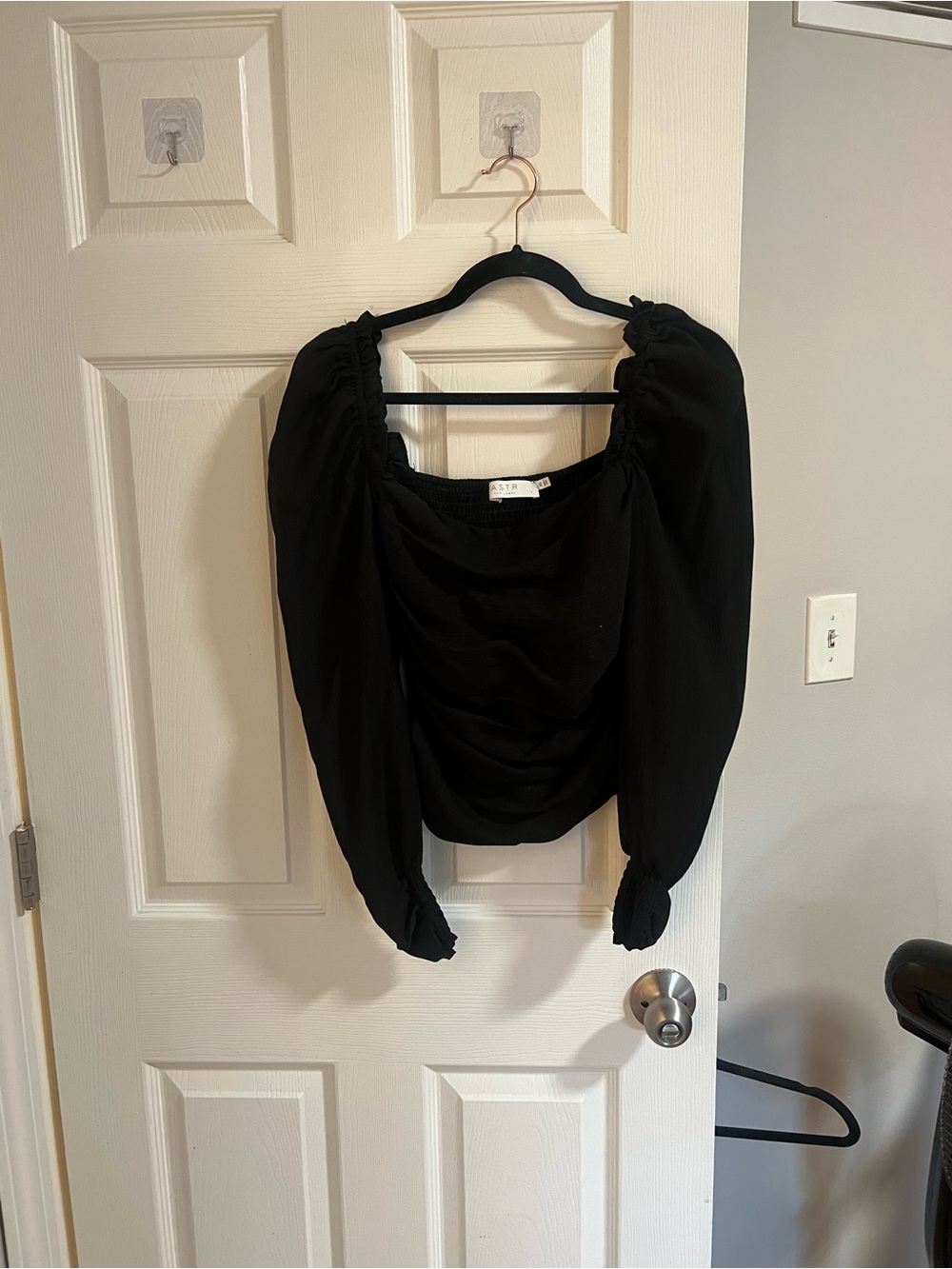Astr Black Puff Sleeve Ruched Blouse